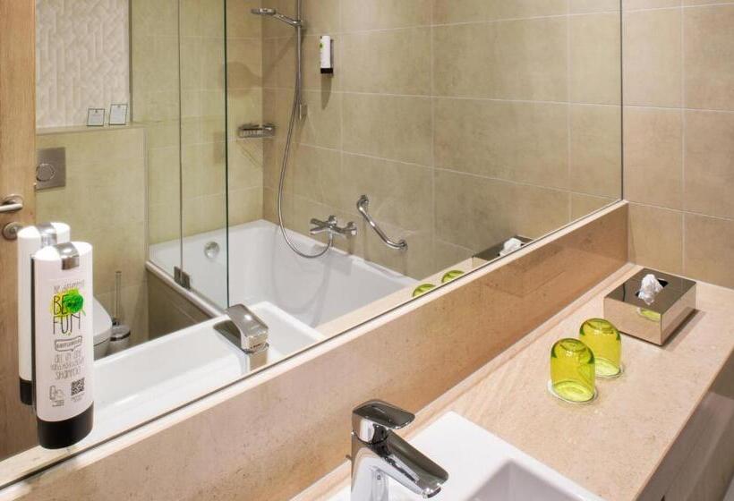 标准间带双人床, Holiday Inn Frankfurt Airport, An Ihg