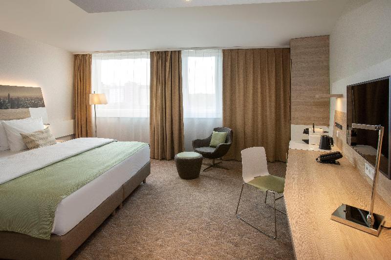 اتاق پرمیوم, Holiday Inn Frankfurt Airport, An Ihg