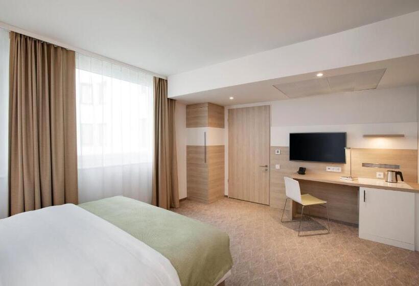标准间带双人床, Holiday Inn Frankfurt Airport, An Ihg