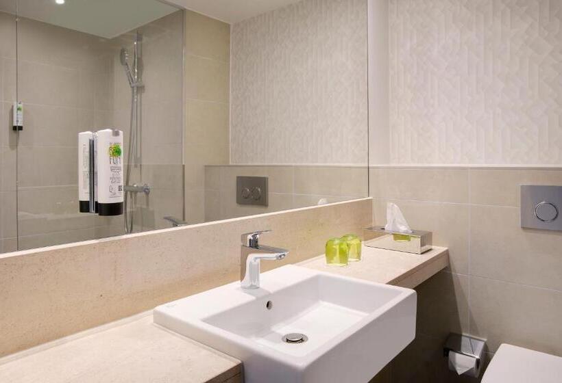 标准间带双人床, Holiday Inn Frankfurt Airport, An Ihg