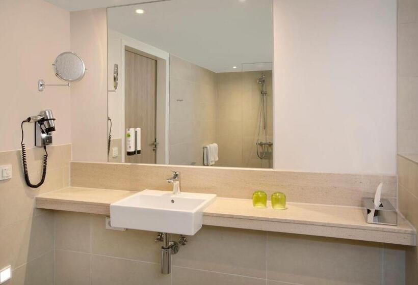 اتاق استاندارد, Holiday Inn Frankfurt Airport, An Ihg