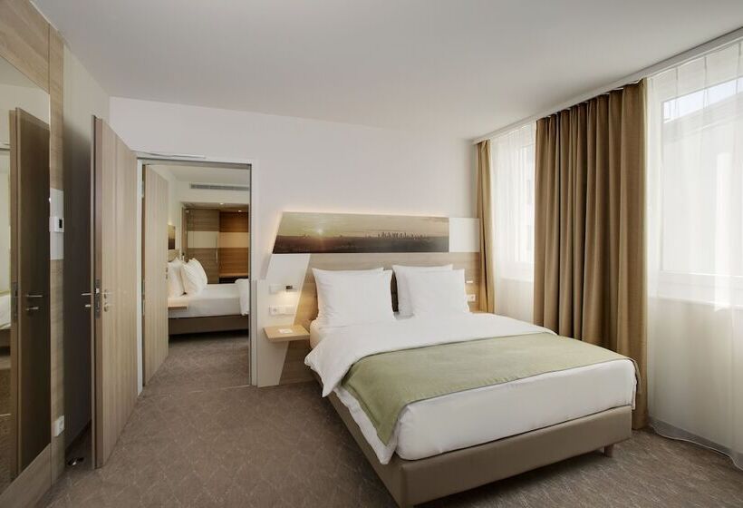标准间带双人床, Holiday Inn Frankfurt Airport, An Ihg