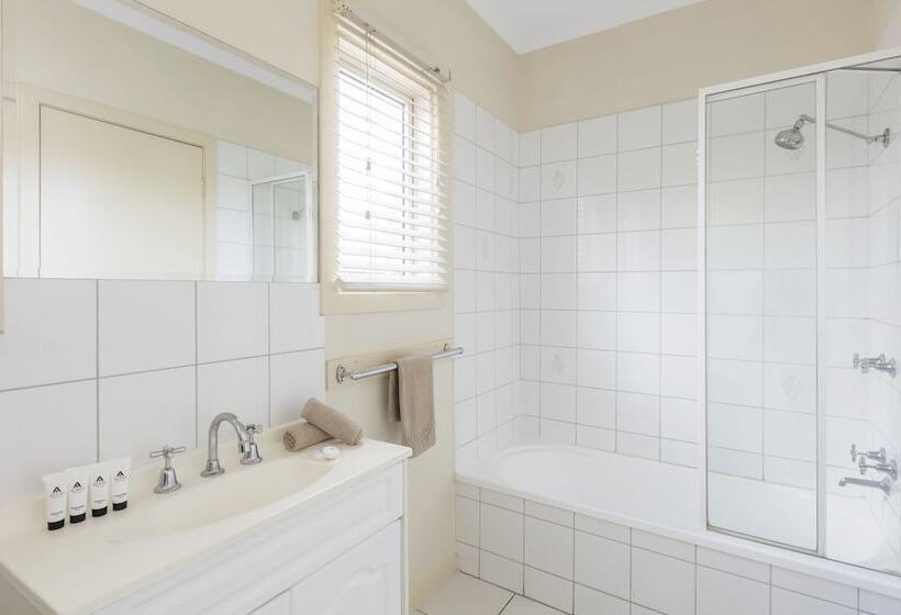 Апартаменты 2 Спальни, Hawthorn Gardens Serviced Apartments