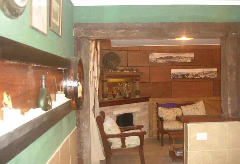 Appartement met 1 Slaapkamer, Villa Santa Maiani