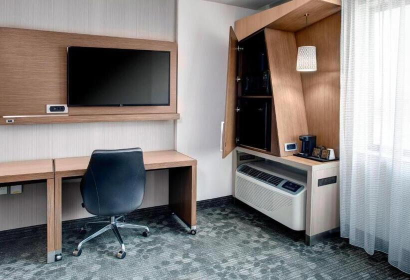 스위트 킹사이즈 침대, Courtyard By Marriott Nashville Mount Juliet