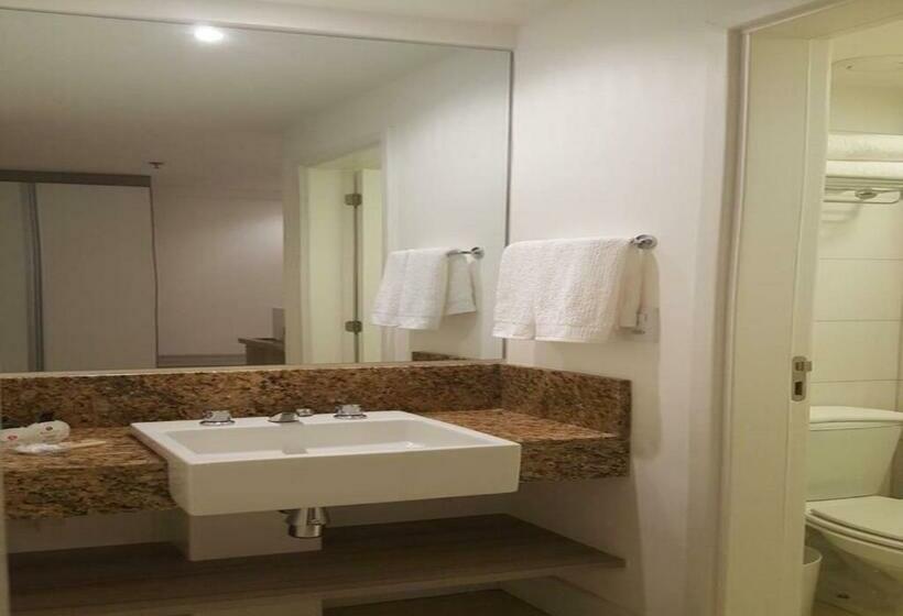 Номер Стандарт с Балконом, Ramada By Wyndham Macae Hotel & Suites