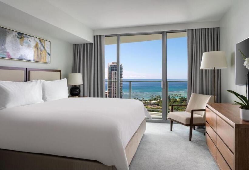 Люкс 3 Спальни, The Ritzcarlton Residences, Waikiki Beach