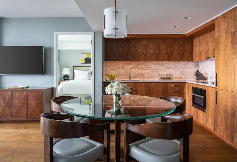 Люкс 3 Спальни, The Ritzcarlton Residences, Waikiki Beach