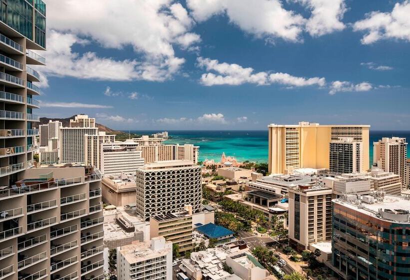 Люкс 3 Спальни, The Ritzcarlton Residences, Waikiki Beach