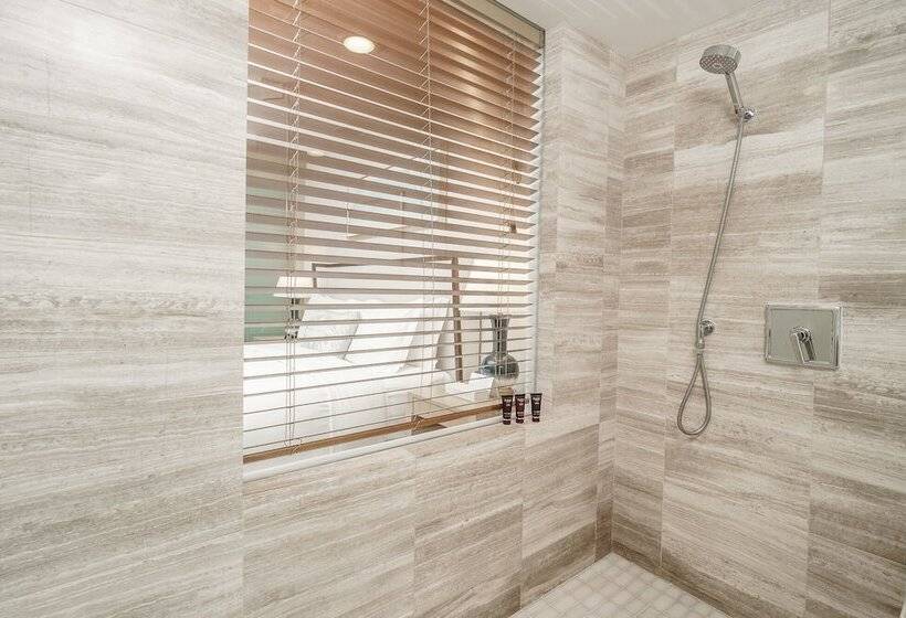 Люкс Deluxe Вид на Море, The Ritzcarlton Residences, Waikiki Beach