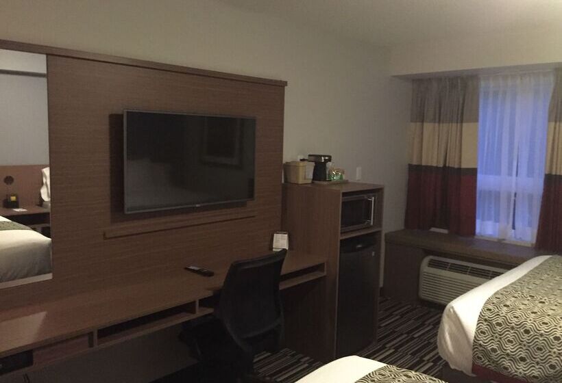 Номер Deluxe, Microtel Inn & Suites By Wyndham Kirkland Lake