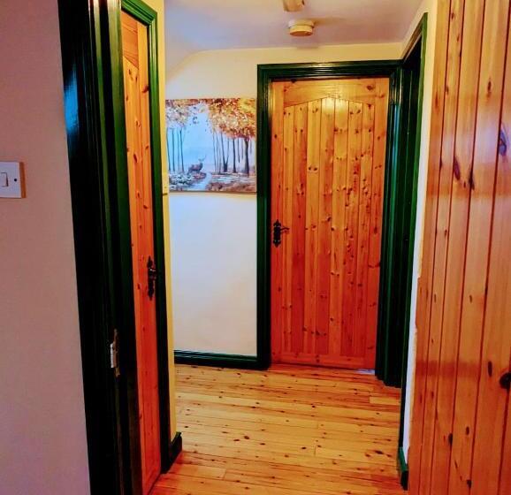 Дом 2 Спальни, Millers Close Holiday Cottages