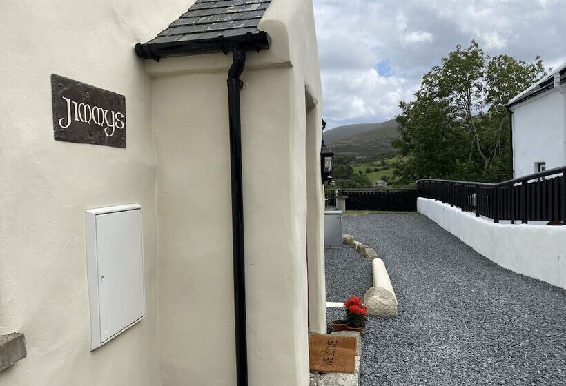 Дом 3 Спальни, Millers Close Holiday Cottages