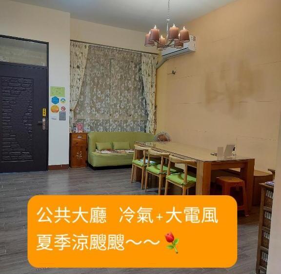 خانه 3 خوابه, Dali Moonlight B&b