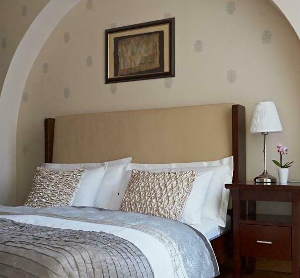 Deluxe Suite met 2 Slaapkamers, Apartments Almandine