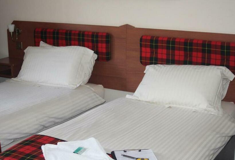 Номер Стандарт, Highland House Callander