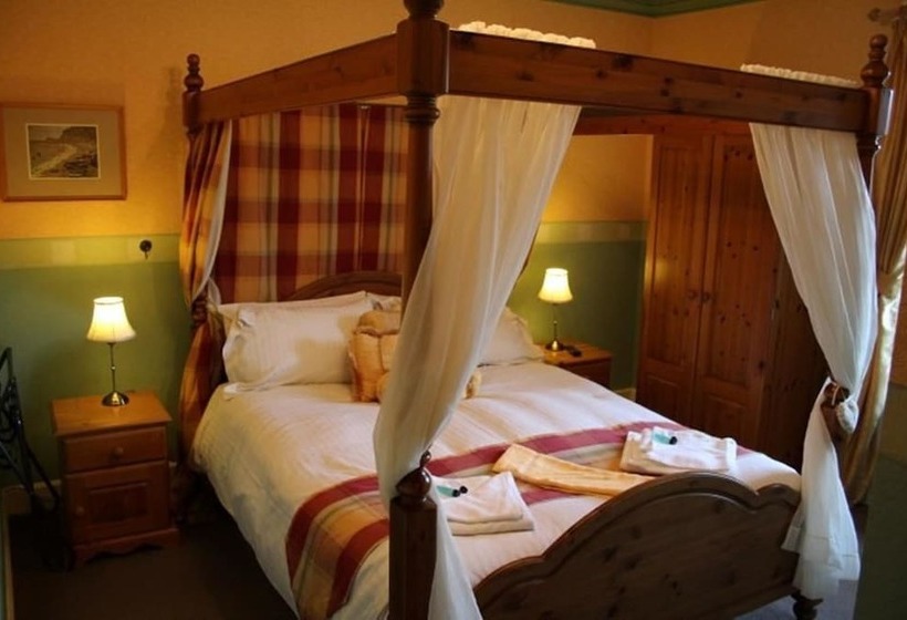 Номер Стандарт, Highland House Callander