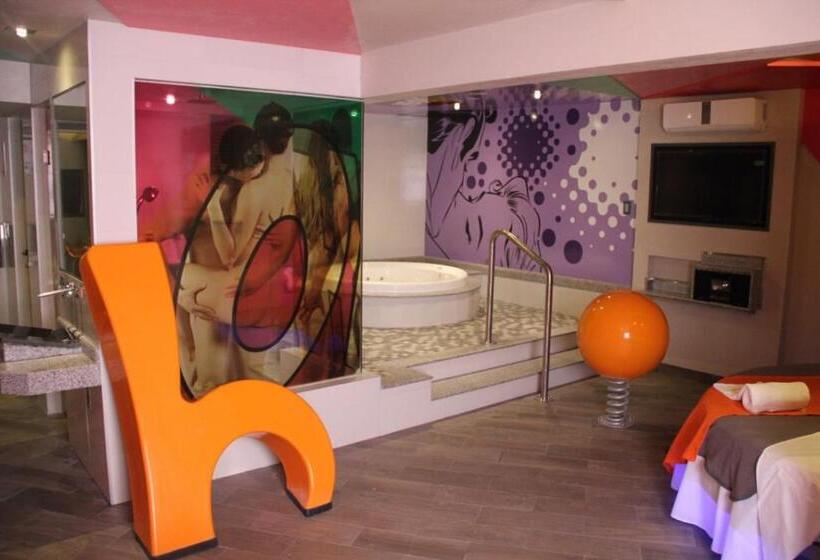 バスタブ付きデラックスルーム, Oh Oriente Hotel   Adults Only