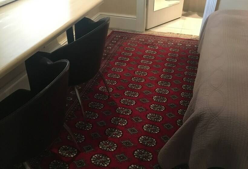 Quarto Estandar, Gordons Guest House
