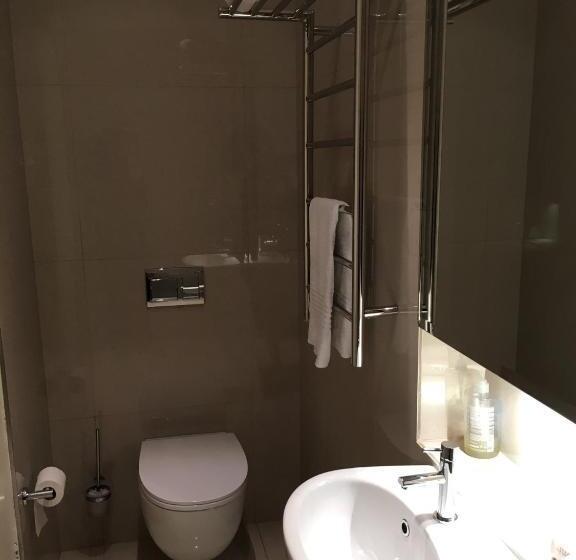 Quarto Estandar, Gordons Guest House