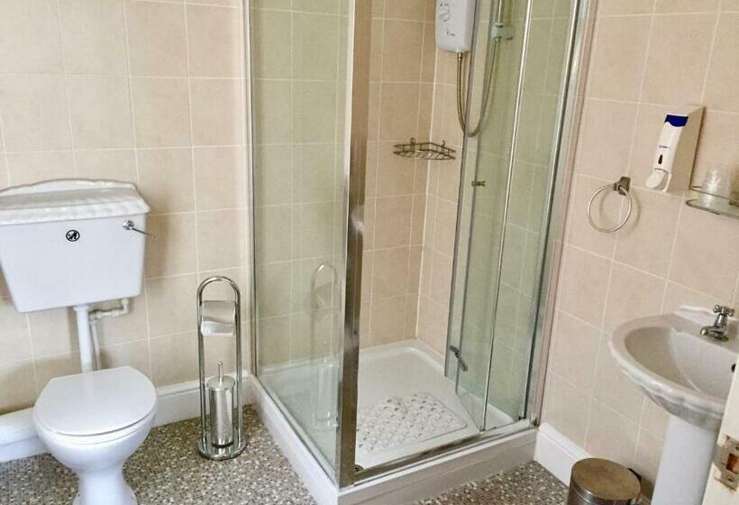 اتاق سوپریور, The Northdale Hotel Ltd