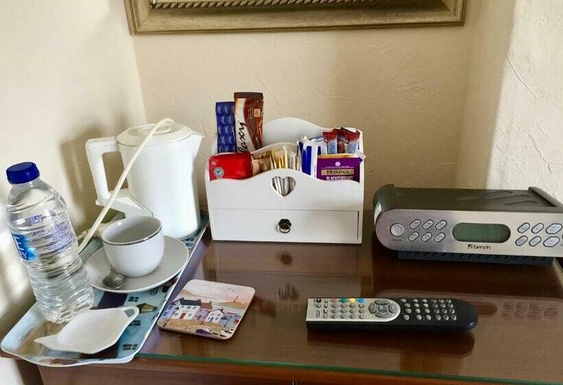 اتاق استاندارد یک نفره, The Northdale Hotel Ltd