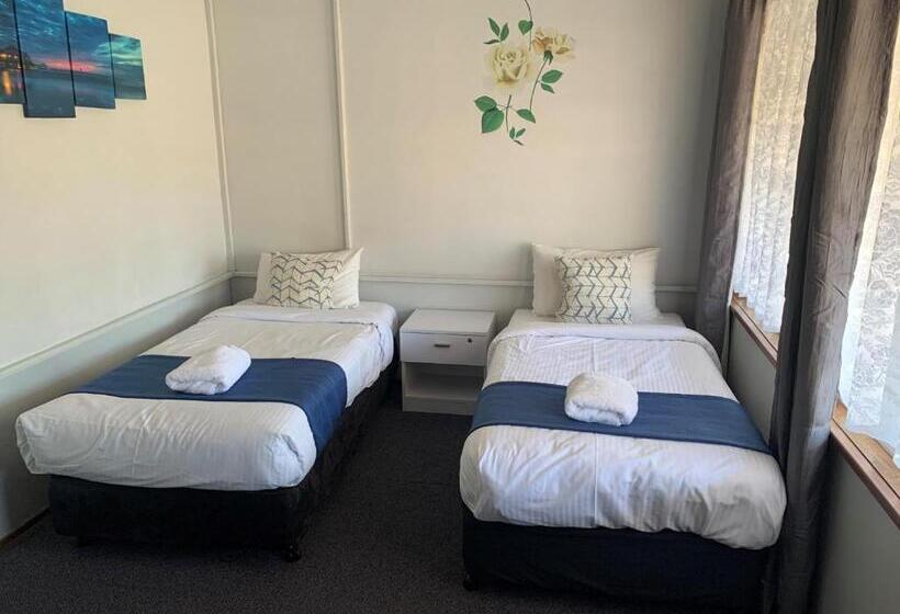 Семейный Номер, Arkana Motel