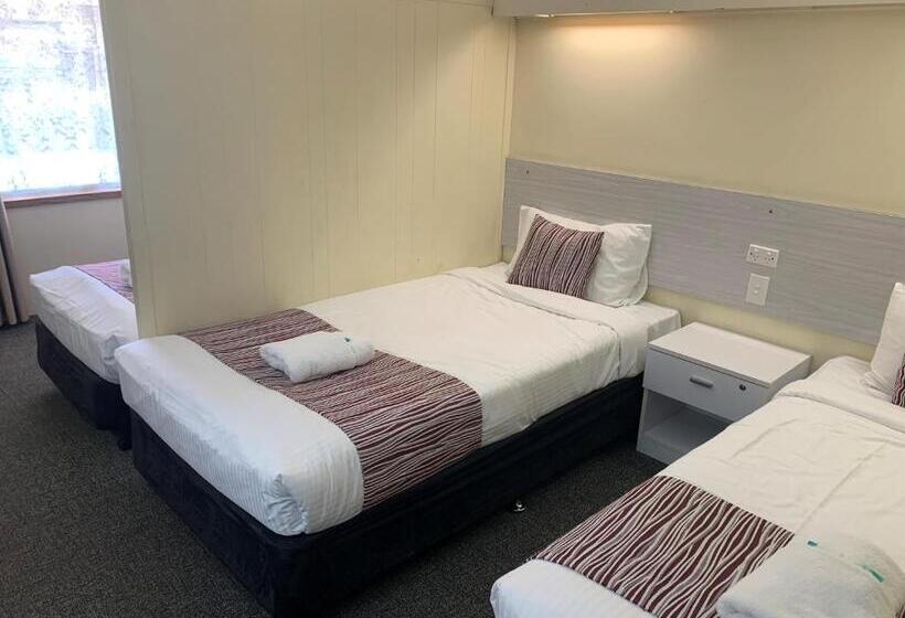 Номер Стандарт Трехместный, Arkana Motel