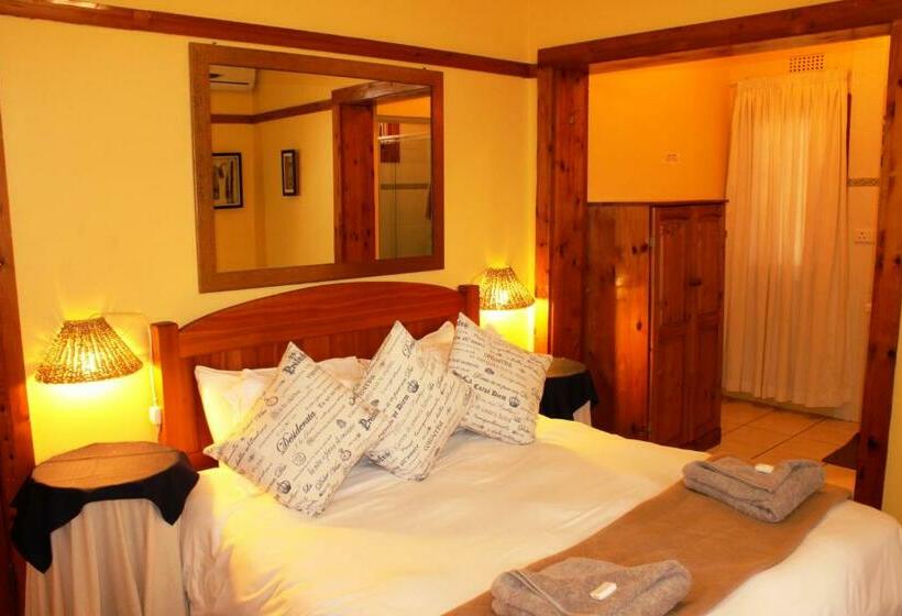 Номер Стандарт, Flintstones Guest House Durban