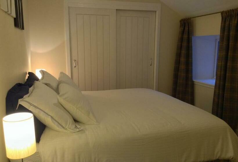 Deluxe Room Mountain View, Dower House Newtonmore B&b