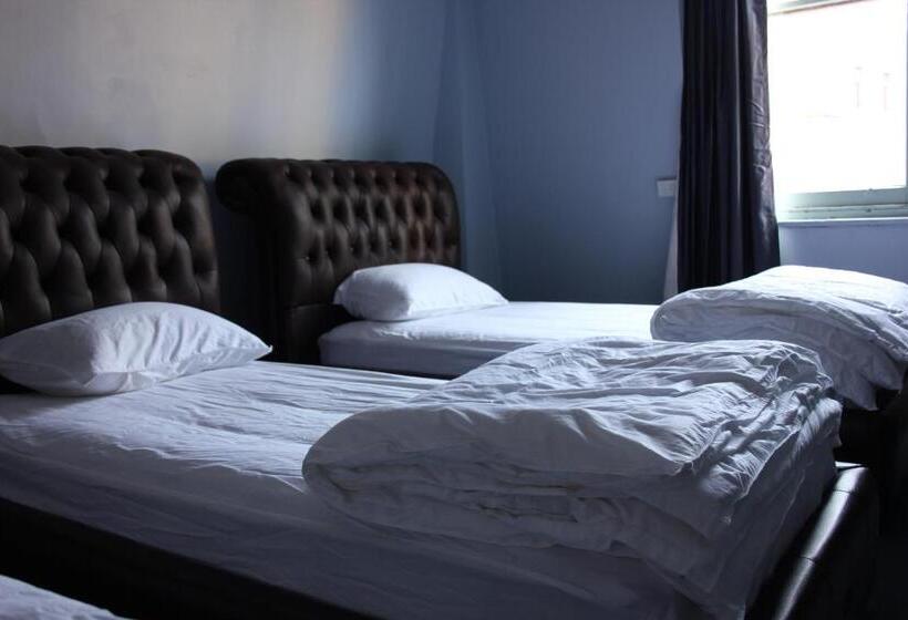 Кровать в Общей Комнате, Backpackers Imperial