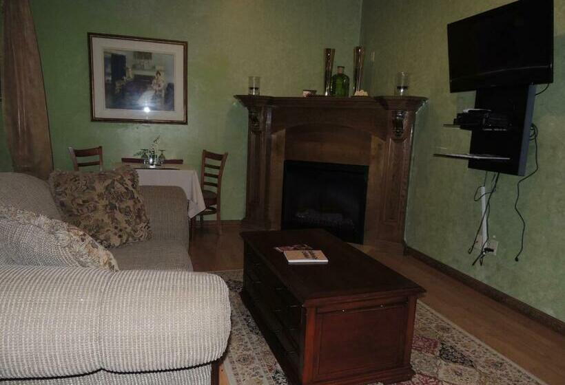 Люкс Deluxe Кровать Кинг, The Whispering Pines Inn