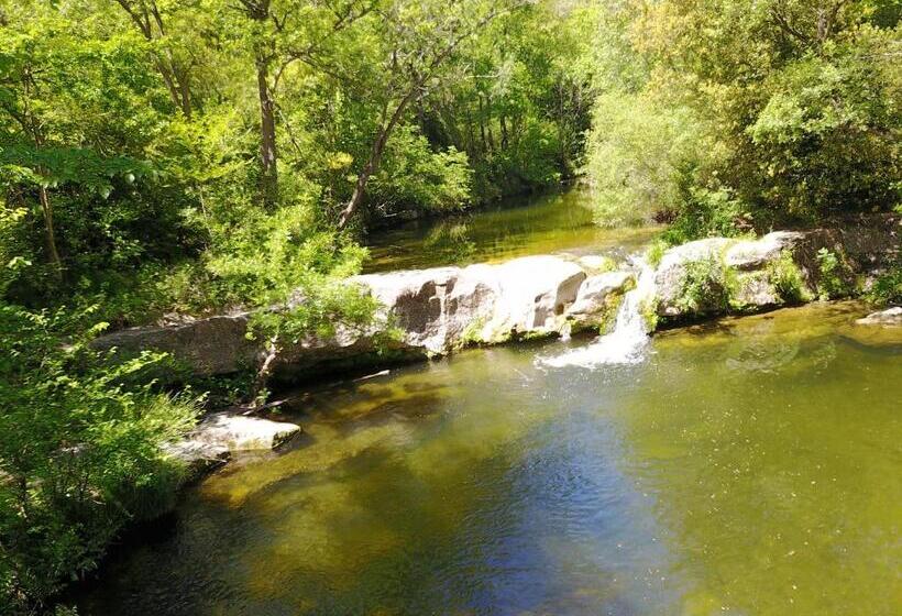 Номер Стандарт Трехместный, Domaine De Fraisse