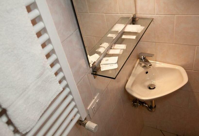 Quarto standart individual, Dalmazia