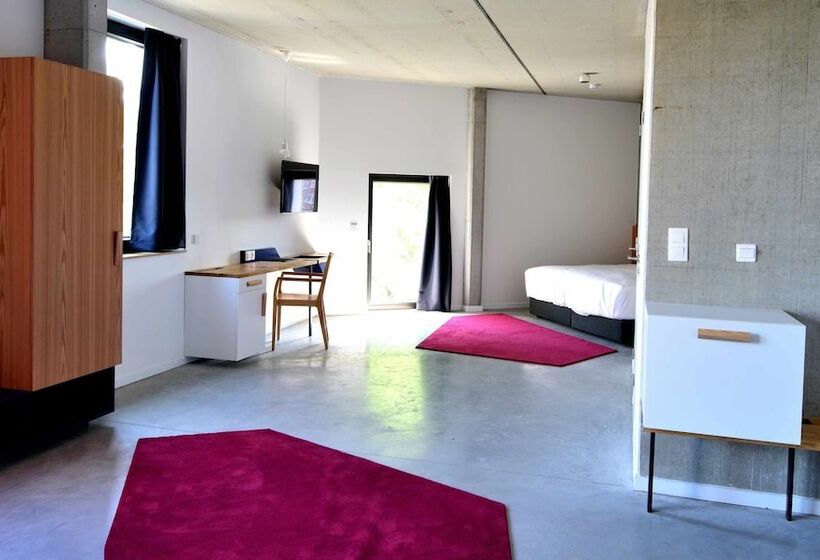 スイート（家族用）, Belvue