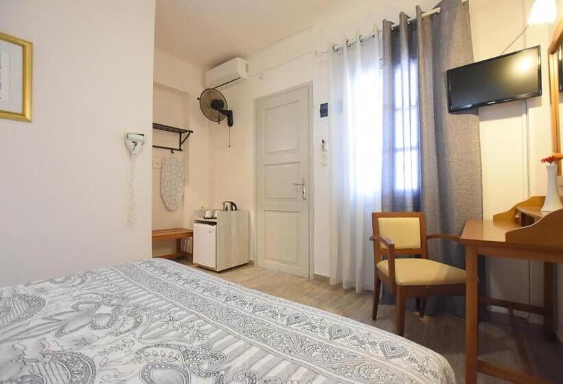 Chambre Standard, Rodakas