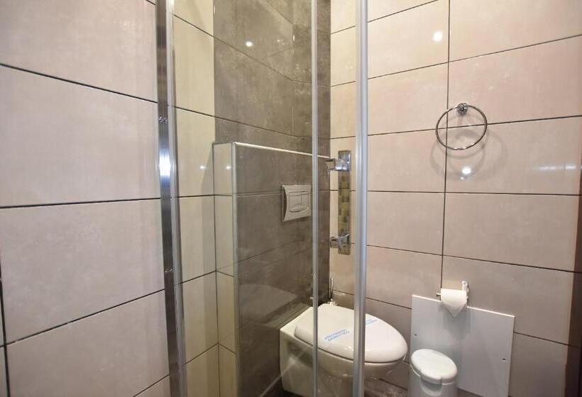 Junior Suite Vue Mer, Rodakas