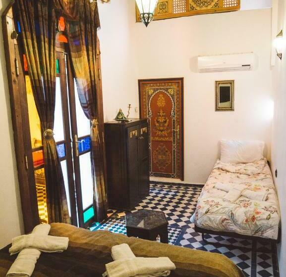 اتاق استاندارد سه نفره, Dar Chrif Idrissi