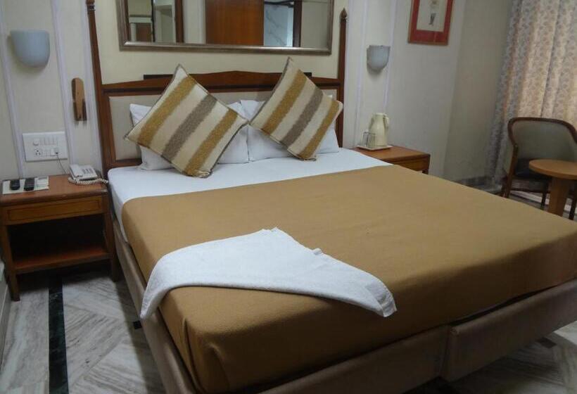 Superior Room, Royal Park Hotel Dockyard