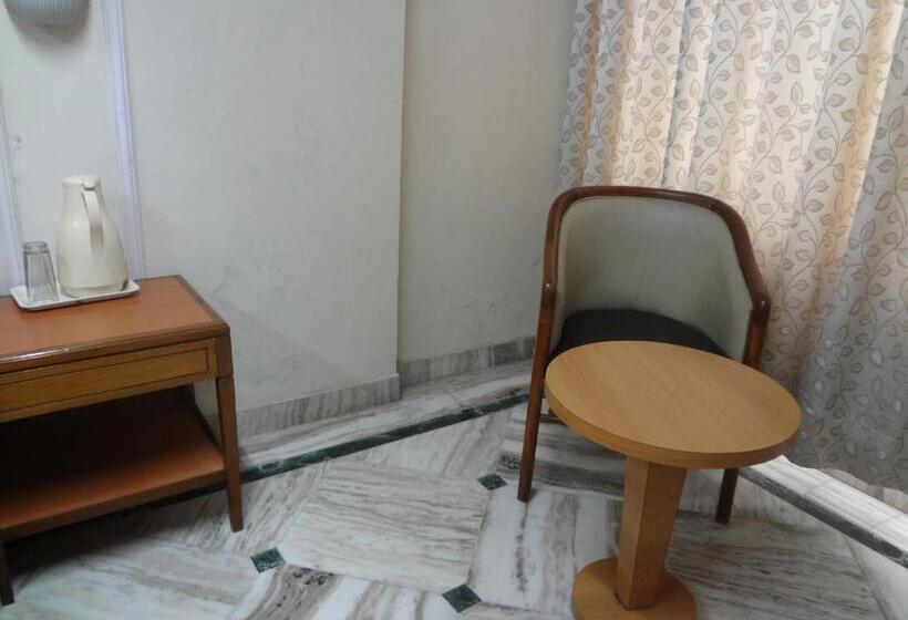 Superior Room, Royal Park Hotel Dockyard