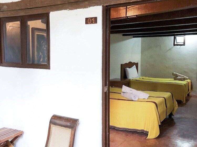 スタンダードルーム, Siesta Fiesta Hotel & Hostel