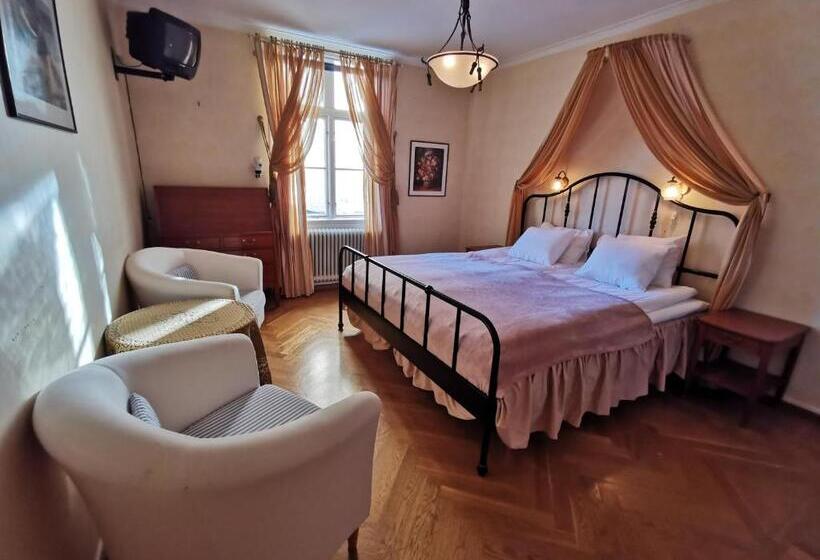 Номер Стандарт, Ulfshyttans Herrgård, Nära Romme Alpin