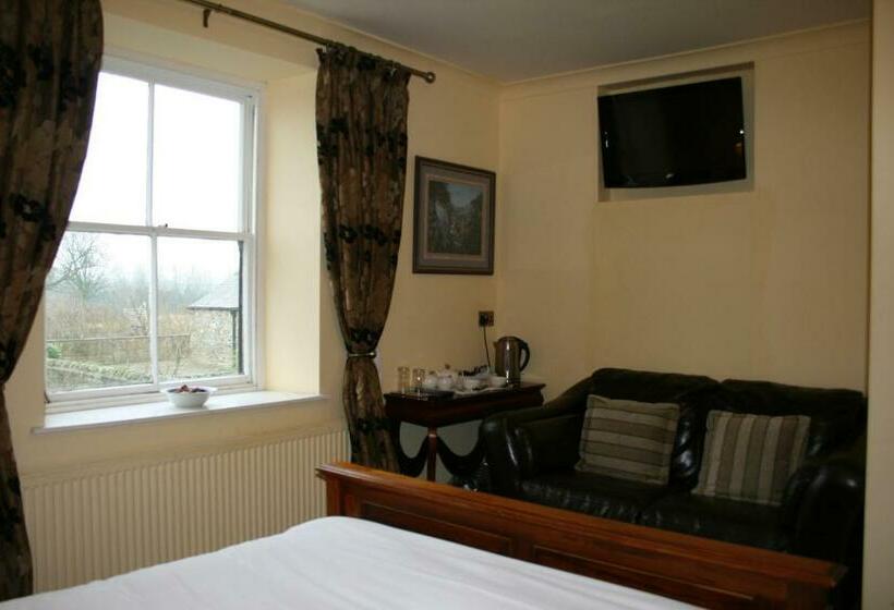 Номер Стандарт, The Wyvill Arms