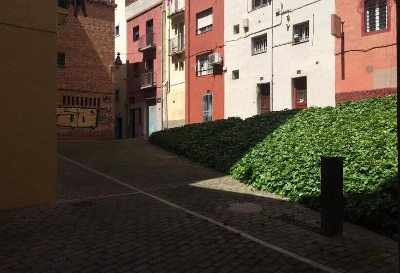 标准间, Sm Apartments