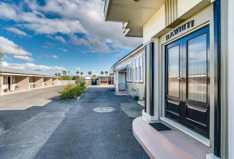 ２ベッドルームアパートメント, Gardner Court Motel