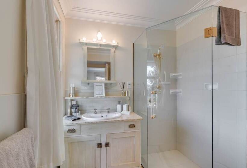 Люкс, Belle Vue Boutique Lodge