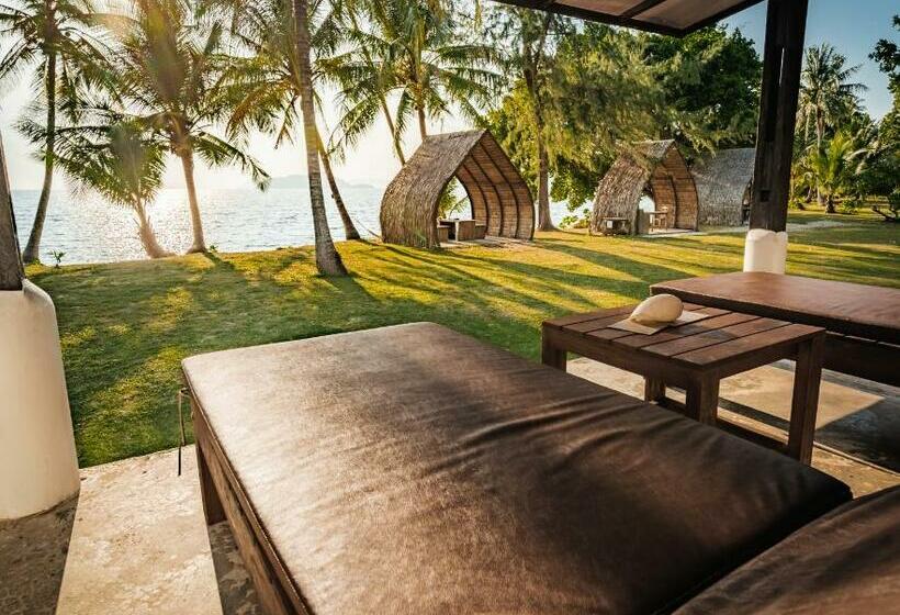 بانگلوی استاندارد, Lazy Day The Resort