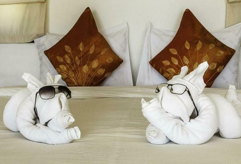 بانگلوی استاندارد, Lazy Day The Resort