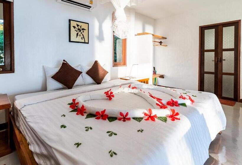 بانگلوی استاندارد, Lazy Day The Resort