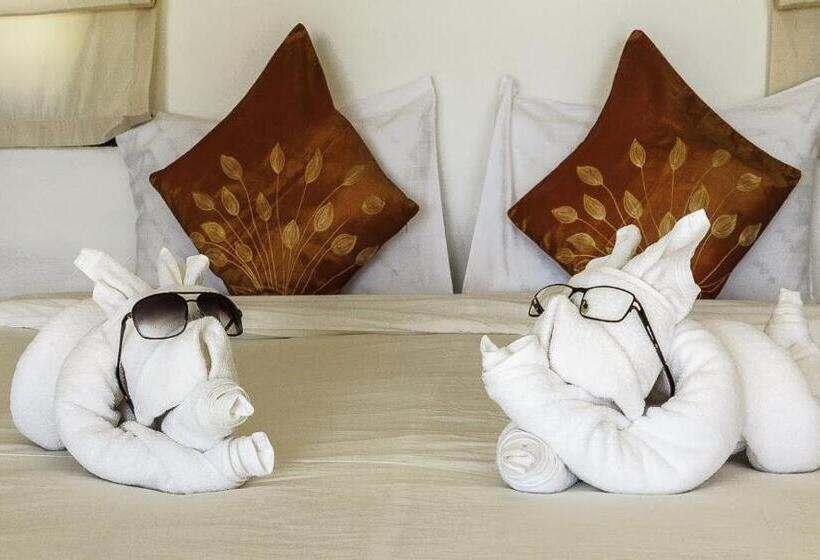 بانگلوی استاندارد با چشم‌انداز دریا, Lazy Day The Resort